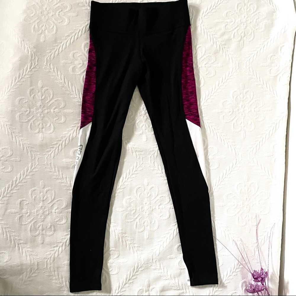 vs pink | fuschia white and black ultimate leggings with silver logo size xs
